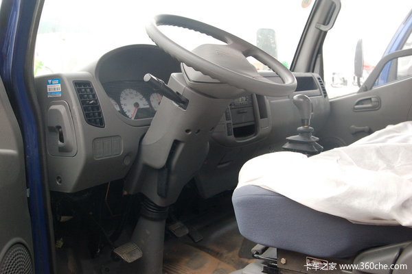 福田 奥铃捷运中卡 130马力 4X2 载货车(BJ1081VDJED-S)驾驶室图（11/33）