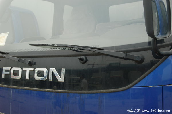 福田 奥铃超越 140马力 4X2 6.8米排半厢式载货车(BJ5121VHCFK-S)外观图（6/12）