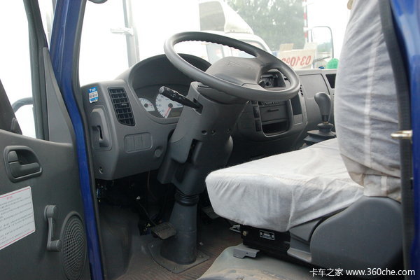福田 奥铃捷运 120马力 5.15米单排厢式载货车(BJ5061VBBEA)驾驶室图（7/31）