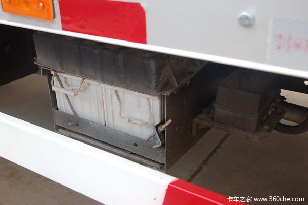 福田 奥铃捷运中卡 140马力 4X2 排半厢式载货车(BJ5121VHCFK-S)底盘图（16/21）