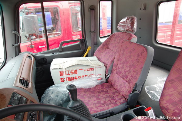 江淮 格尔发A5系列中卡 180马力 4X2 栏板载货车(HFC1132KR1K3)驾驶室图（40/45）
