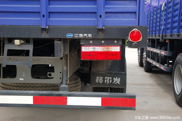 江淮 格尔发A3系列重卡 200马力 6X2 栏板载货车(厢长8.5米)(HFC1201KR1K3)外观图（24/26）