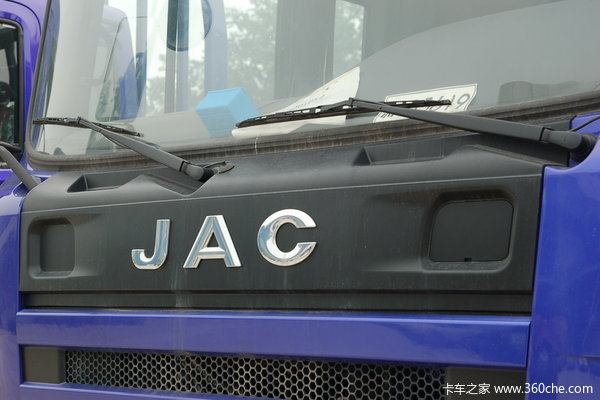 江淮 格尔发A3系列重卡 200马力 6X2 栏板载货车(厢长8.5米)(HFC1201KR1K3)外观图（6/26）