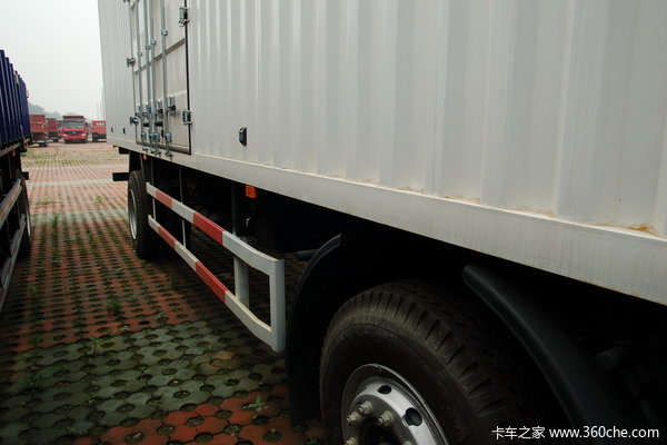 江淮 格尔发A3系列重卡 200马力 6X2 厢式载货车(HFC1201KR1K3)上装图（5/5）
