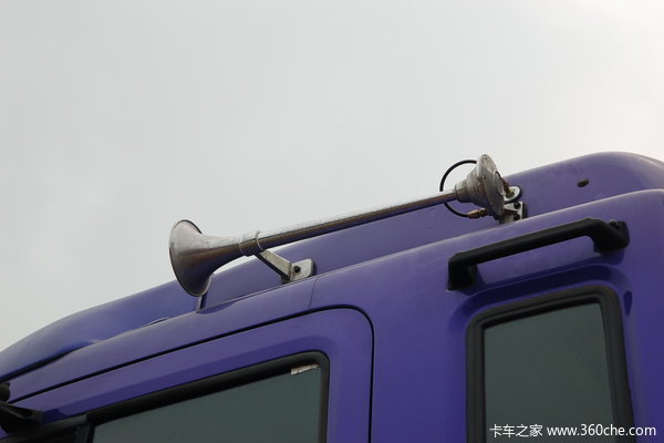 江淮 格尔发A3系列重卡 200马力 6X2 厢式载货车(HFC1201KR1K3)外观图（18/21）