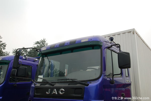 江淮 格尔发A3系列重卡 200马力 6X2 厢式载货车(HFC1201KR1K3)外观图（7/21）