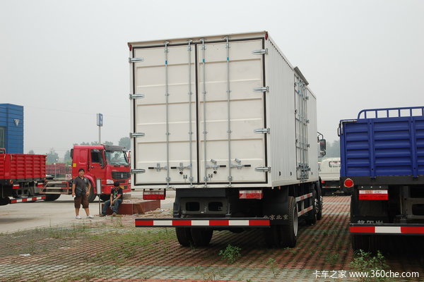 江淮 格尔发A3系列重卡 200马力 6X2 厢式载货车(HFC1201KR1K3)外观图（6/21）