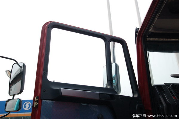 陕汽 德龙F2000重卡 300马力 6X4 自卸底盘车(SX3255DN3841)驾驶室图（2/53）