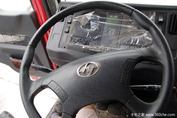 红岩 新大康重卡 290马力 8X4 自卸车(CQ3304TMG366)驾驶室图（11/35）