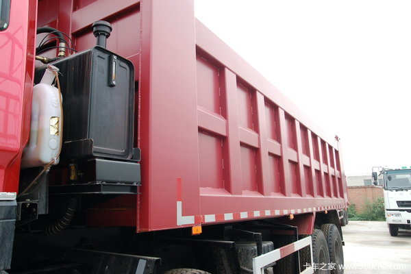 红岩 新大康重卡 290马力 8X4 自卸车(CQ3304TMG366)上装图（2/4）