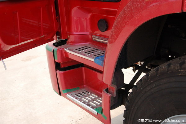 中国重汽 HOWO重卡 290马力 8X4 栏板载货车(ZZ1317M4669V)底盘图（24/24）