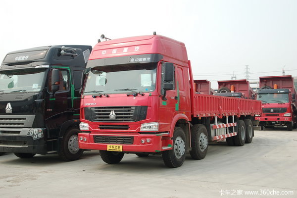 中国重汽 HOWO重卡 266马力 8X4 栏板载货车(ZZ1317M3867C)