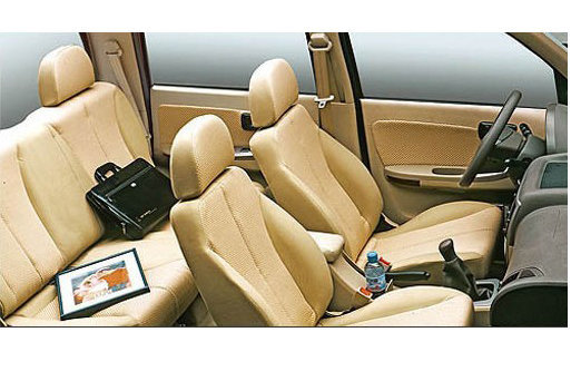 中兴 威虎 超豪华版 2.4L汽油 双排皮卡驾驶室图