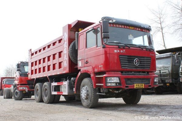 陕汽 德龙F2000重卡 310马力 6X4 自卸车(SX3255DN384C)外观图（4/24）