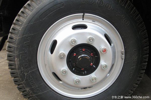 五十铃 FVR重卡 270马力 4X2 栏板载货车(FVR23)底盘图（2/22）