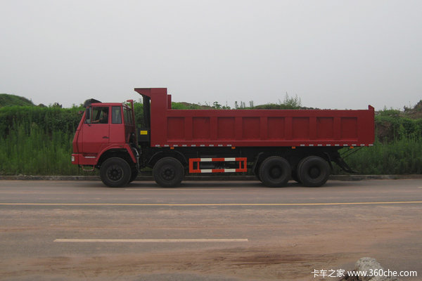 红岩 斯太尔重卡 290马力 8X4 自卸车(CQ3314XRG366)外观图（2/17）