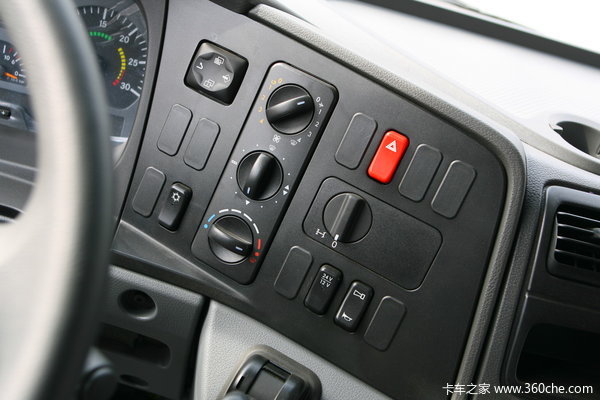 奔驰 Axor重卡 280马力 4X2 专用车(底盘)驾驶室图（3/24）