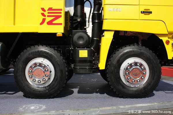 江铃重汽 远威重卡 350马力 8X4 LNG自卸车(SXQ3310M7N-4)底盘图（3/22）