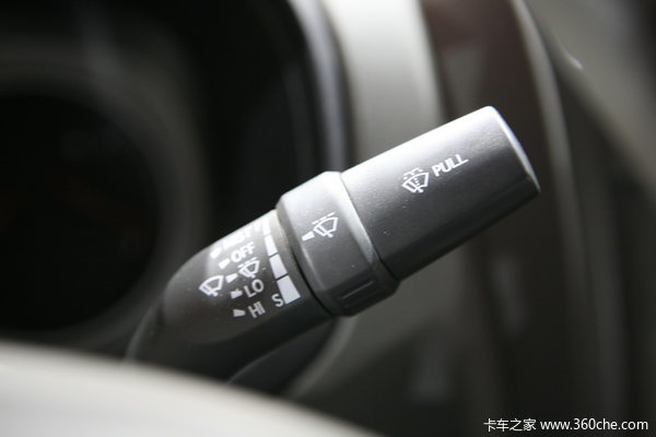 2011款长城 风骏5 超豪华型 商务版 2.4L汽油 大双排皮卡驾驶室图（12/26）