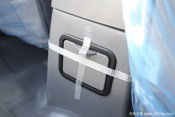 福田 萨普V3 豪华版 2.3L汽油 双排皮卡驾驶室图（29/29）