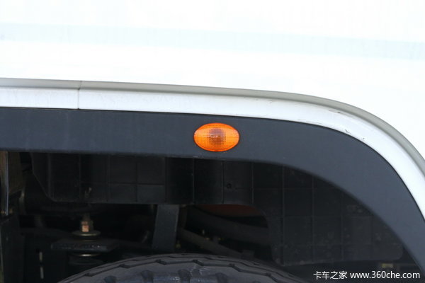 江铃 凯威中卡 156马力 4X2 排半厢式载货车(轴距 4500)底盘图（5/34）
