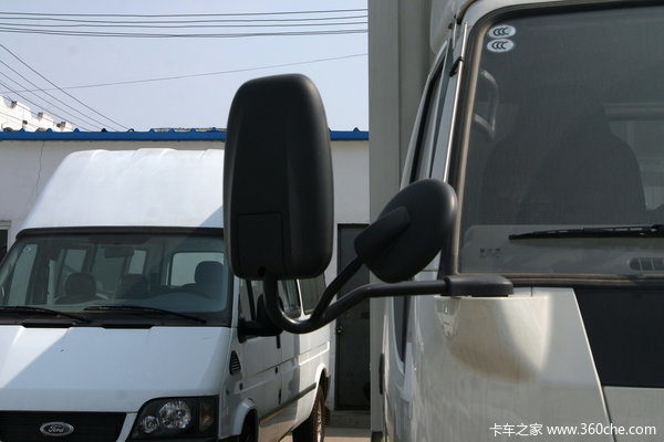 江铃 凯威中卡 156马力 4X2 排半厢式载货车(轴距 4500)外观图（19/24）