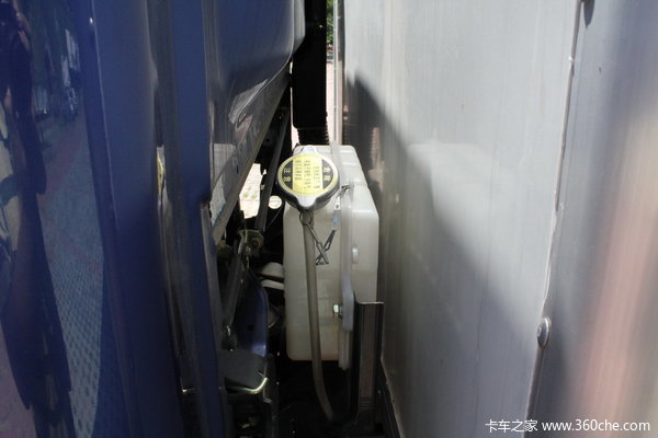 福田 奥铃CTX 154马力 4X2 4.75米排半厢式载货车(BJ5059VBCEA)底盘图（12/51）