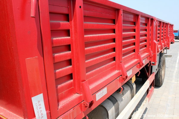 青岛解放 赛龙中卡 140马力 4X2 栏板载货车(2010款)(CA1145PK2L2AEA80)上装图（6/8）