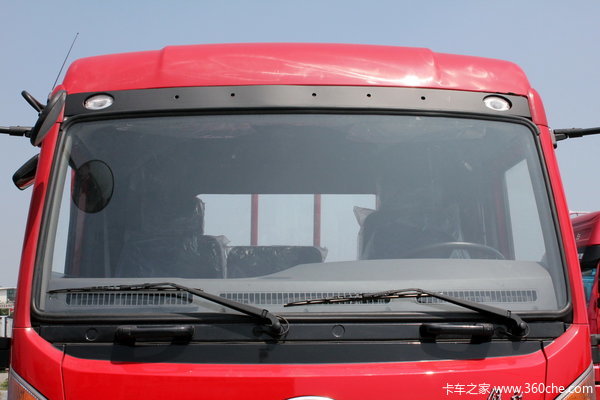 青岛解放 赛龙中卡 140马力 4X2 栏板载货车(2010款)(CA1145PK2L2AEA80)外观图（6/36）