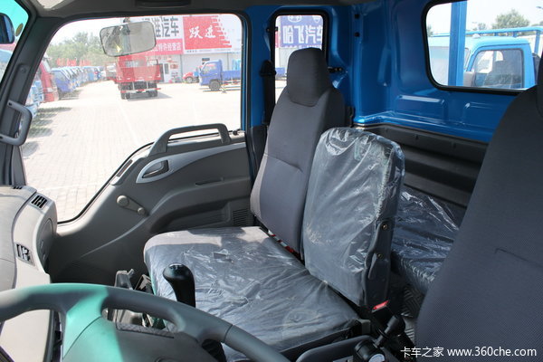 江淮 威铃II中卡 158马力 4X2 栏板载货车(HFC1162K1R1GZT)驾驶室图（29/43）