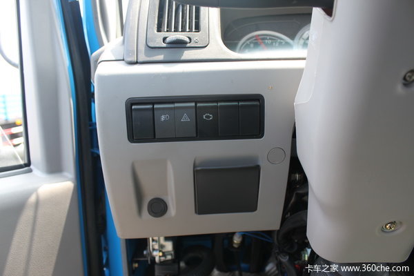 江淮 威铃II中卡 158马力 4X2 栏板载货车(HFC1162K1R1GZT)驾驶室图（13/43）