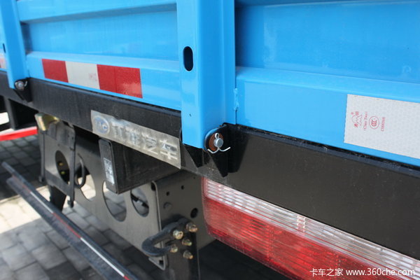 江淮 威铃II中卡 158马力 4X2 栏板载货车(HFC1162K1R1GZT)上装图（10/11）