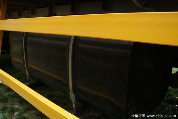 江铃 凯威中卡 156马力 4X2 排半厢式载货车(JX5090XXYXPRC2)底盘图（8/19）