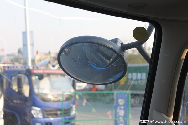 东风 天锦中卡 140马力 4X2 排半栏板载货车(DFL1160BX7)驾驶室图（58/65）