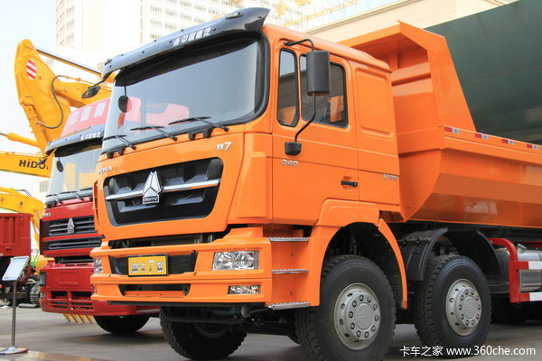中国重汽 HOKA H7系重卡 340马力 8X4 自卸车外观图（5/6）