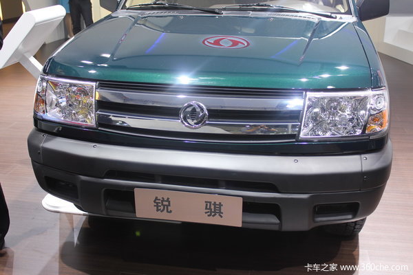 2011款郑州日产 东风锐骐 标准型 3.0L柴油 双排皮卡外观图（7/11）