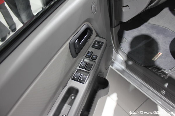 2011款长城 风骏5 公务版 豪华型 2.5L柴油 大双排皮卡驾驶室图（10/20）