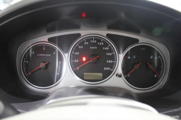 2011款长城 风骏5 公务版 豪华型 2.5L柴油 大双排皮卡驾驶室图（4/20）
