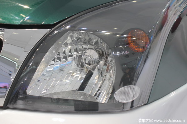 2009款广汽吉奥 财运100系列 标准型 2.3L汽油 双排皮卡外观图（10/14）
