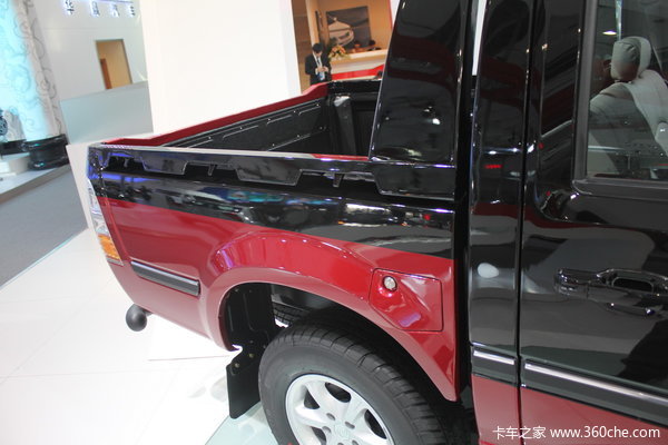 广汽吉奥 财运300系列 豪华型 2.8L汽油 双排皮卡外观图（21/22）