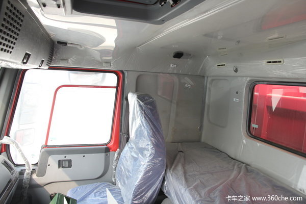 中国重汽 HOWO重卡 375马力 8X4 自卸车(侧翻)(ZZ3317N4067C1)驾驶室图（12/14）