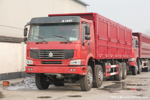 中国重汽 HOWO重卡 375马力 8X4 自卸车(侧翻)(ZZ3317N4067C1)外观图（3/7）