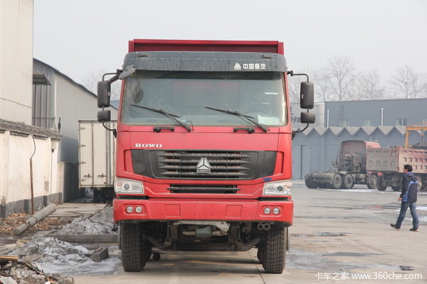 中国重汽 HOWO重卡 375马力 8X4 自卸车(侧翻)(ZZ3317N4067C1)外观图