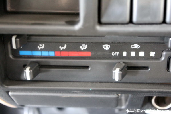 2008款 东风小康 K01系列 1.0L 53马力 汽油 单排栏板微卡驾驶室图（3/14）