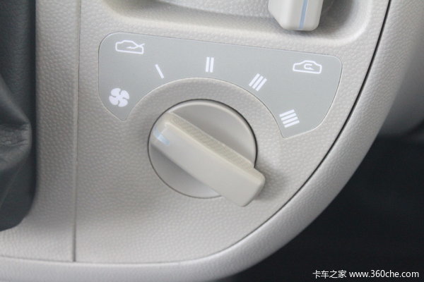 2010款 开瑞 优劲 1.0L 68马力 汽油 单排栏板微卡(基本型)驾驶室图（17/20）