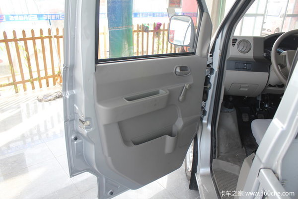 2010款 开瑞 优劲 1.0L 68马力 汽油 单排栏板微卡(基本型)驾驶室图（15/20）