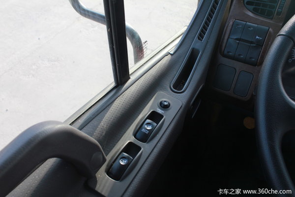 江淮 格尔发A5系列重卡 200马力 6X2 栏板载货车(HFC1202KR1K3)驾驶室图（4/18）
