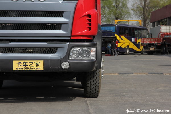 江淮 格尔发A5系列重卡 240马力 8X4 栏板载货车(HFC1314KR1T)外观图（9/14）