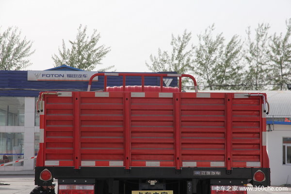 江淮 格尔发A5系列重卡 240马力 8X4 栏板载货车(HFC1314KR1T)上装图（6/8）