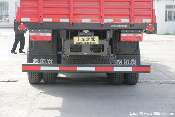 江淮 格尔发A5系列重卡 240马力 8X4 栏板载货车(HFC1314KR1T)上装图（5/8）